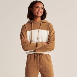 A&F colourblock hoodie
